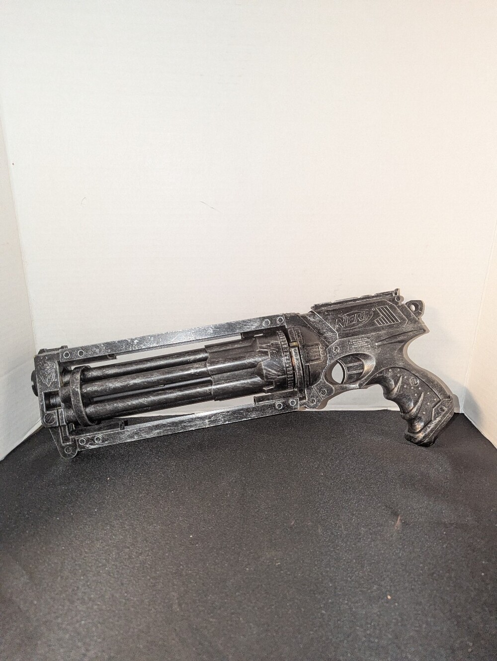 Custom Nerf Maverick Rev-6 Cosplay Prop Custom Painted Battle Worn